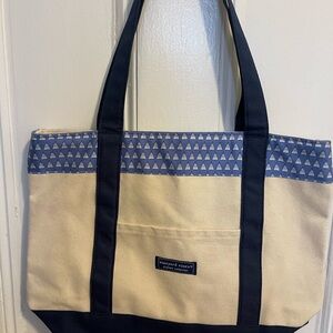 Vineyard Vines Tote Bag “The Capital “